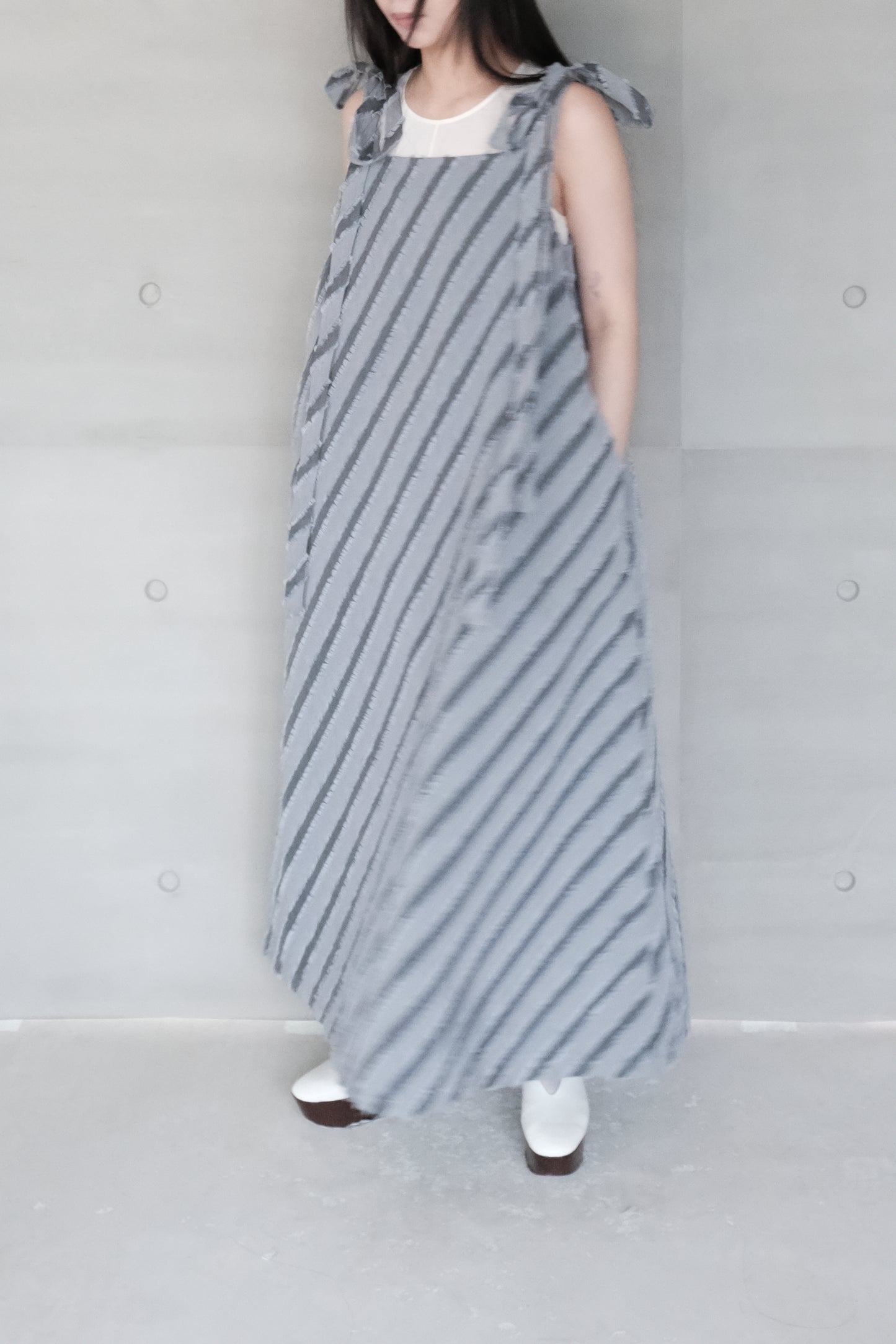 stripe-jacquard grey dress（pre-order)