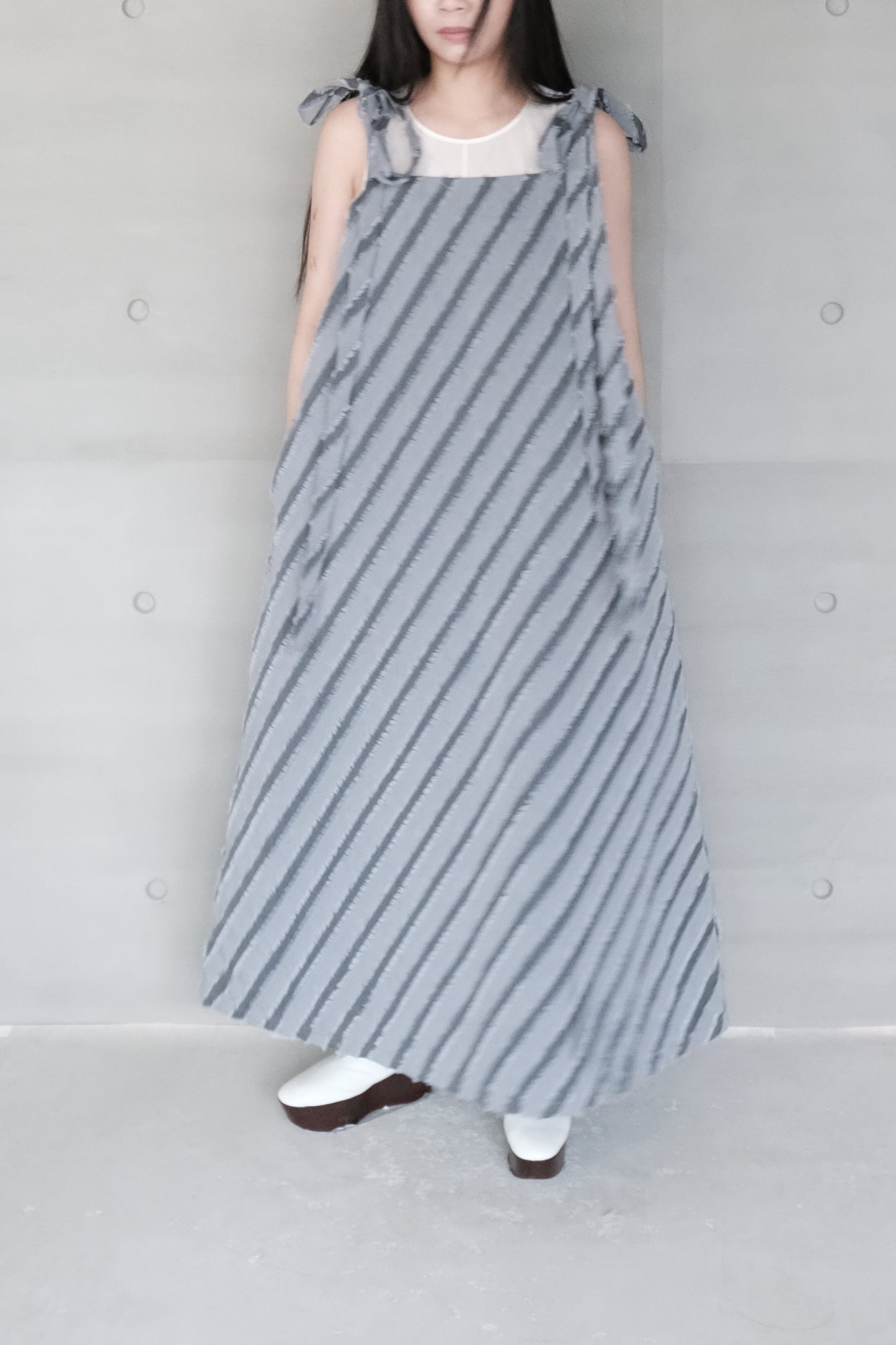 stripe-jacquard grey dress（pre-order)