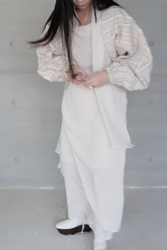 paneled constructed with stripe-jacquard jacket （in-stock)