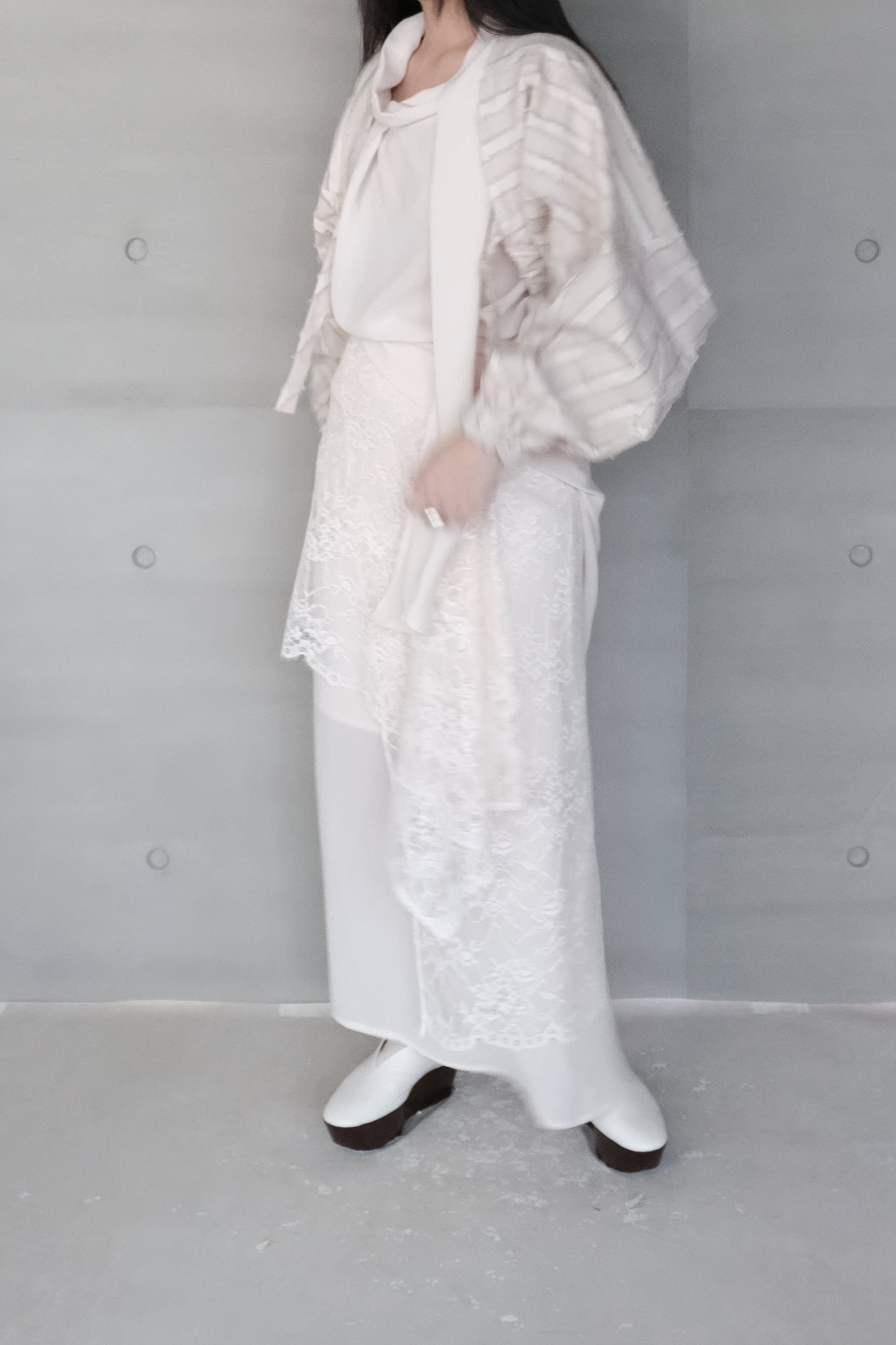 paneled constructed with stripe-jacquard jacket （in-stock)