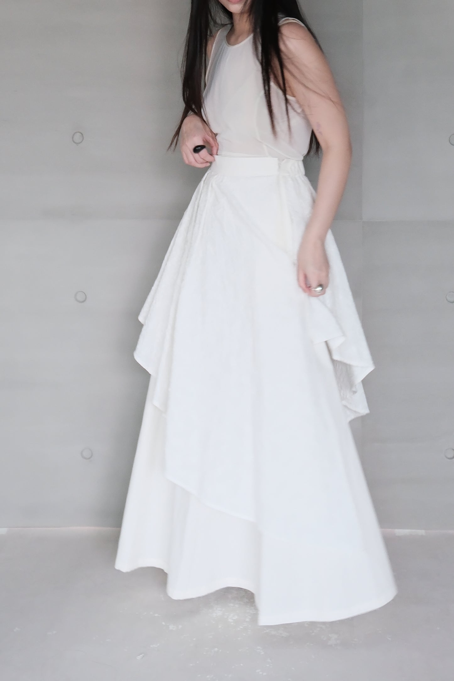 ivory embroidered jacquard layered skirt (litmited item)