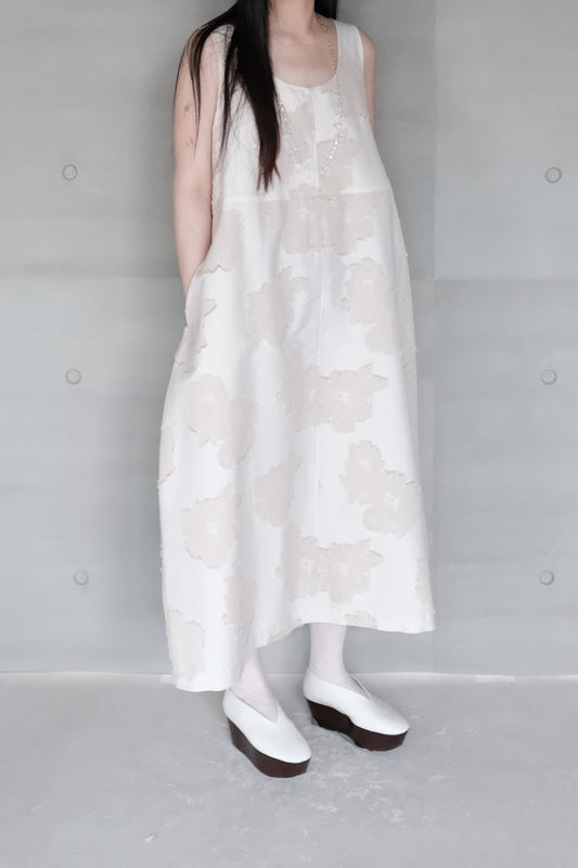 flower-jacquard cocoon sleevesless dress（in-stock)