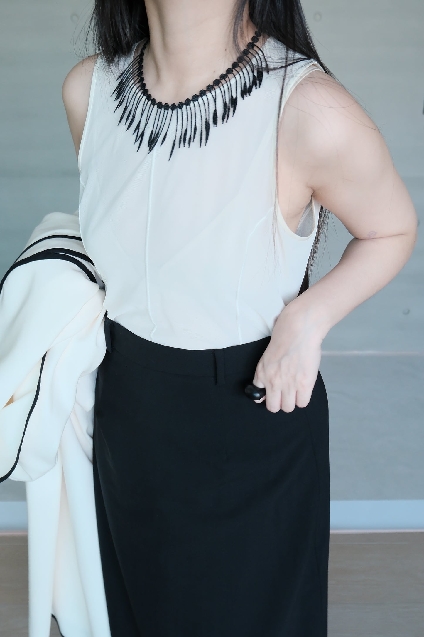 triple 000 刺繡植物項鍊 - black (in-stock)