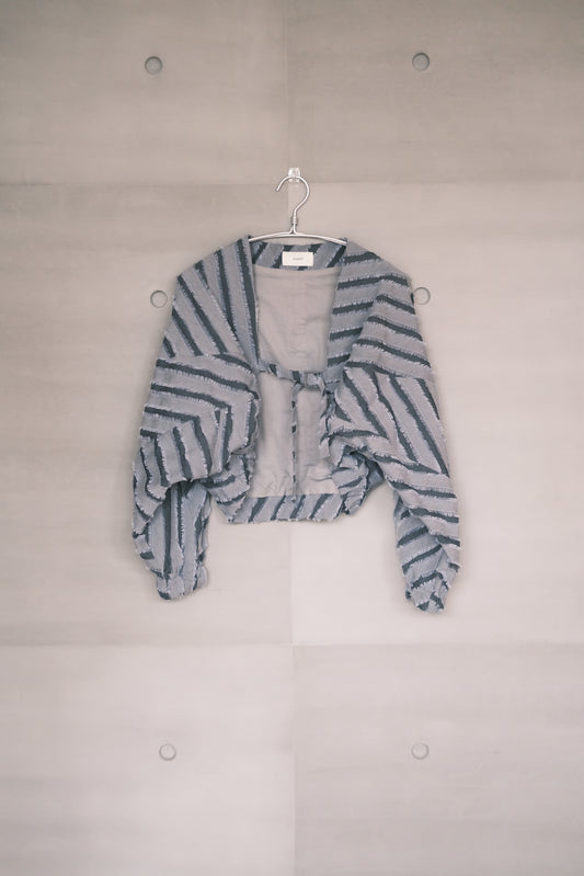 paneled constructed with stripe-jacquard jacket - grey （in-stock)
