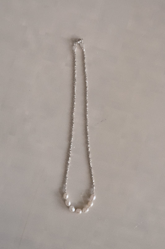 silver fragment pearl magnetic necklace