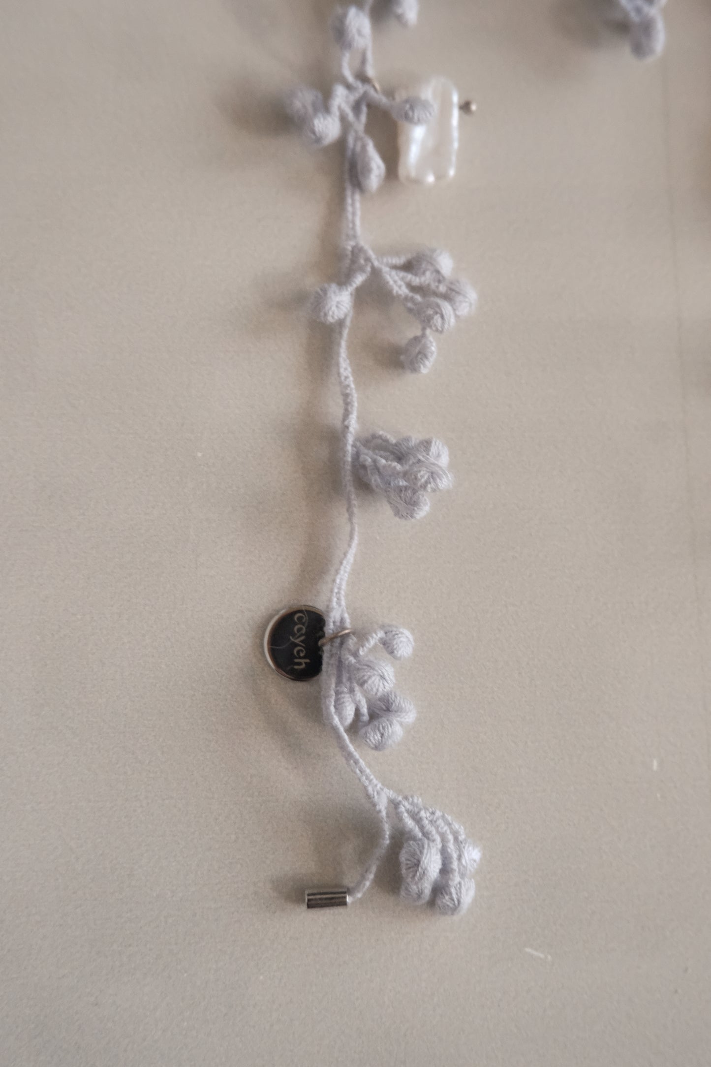 woven floral pearl necklace - blue