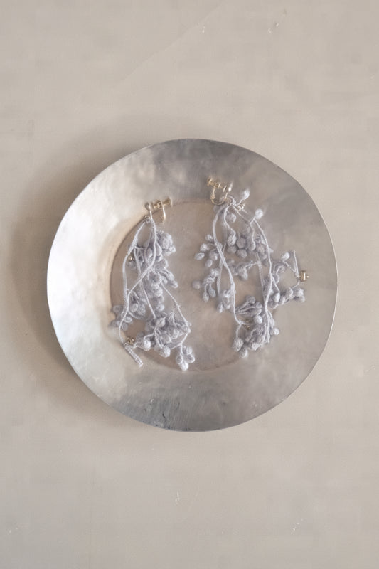 woven floral silver-bead earrings - blue