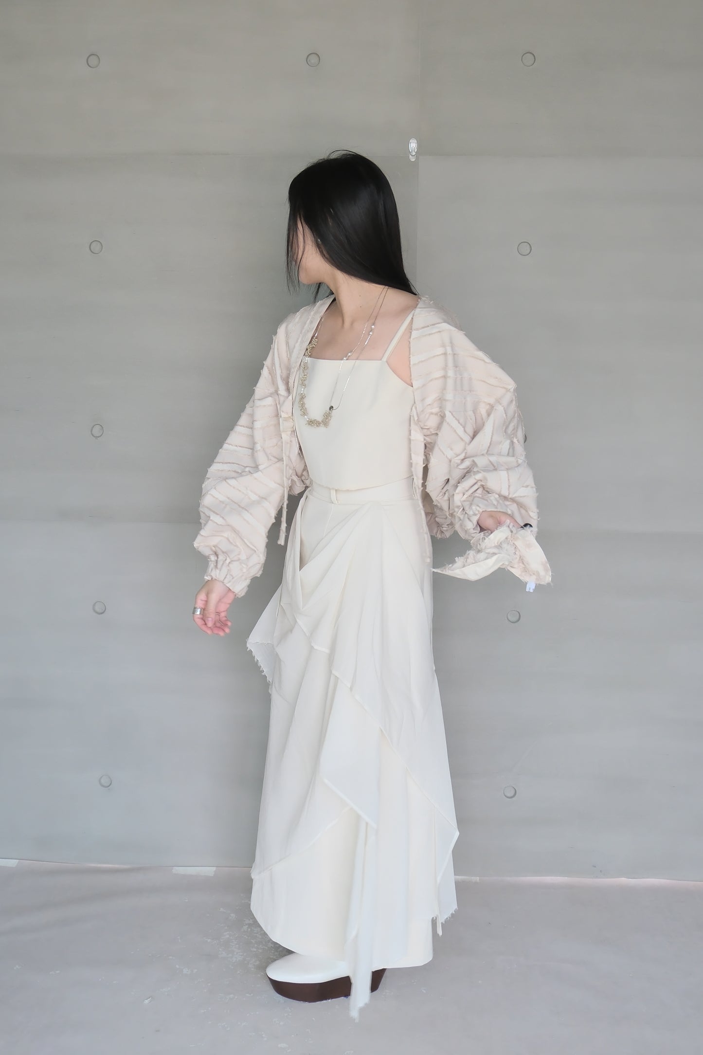 paneled constructed with stripe-jacquard jacket （in-stock)