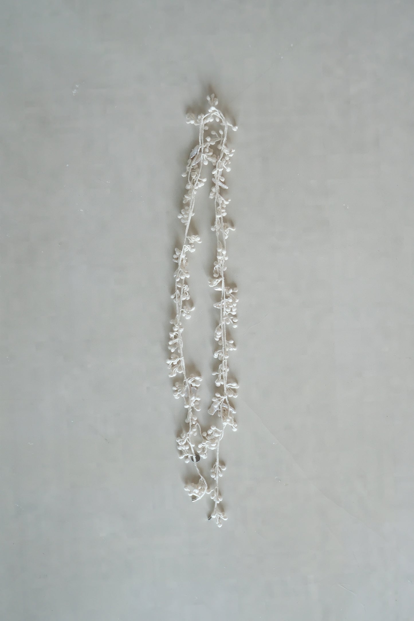woven floral pearl necklace - beige