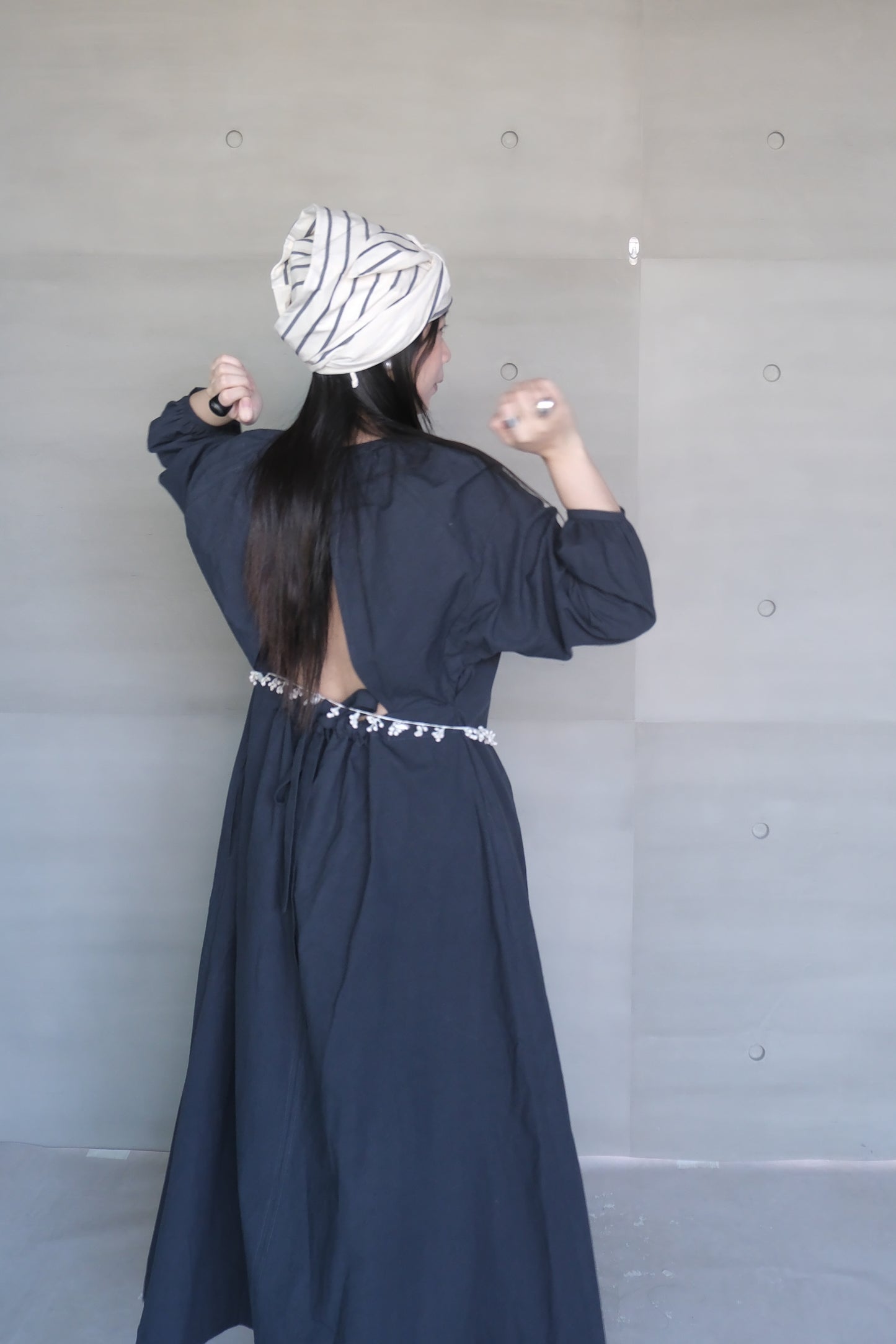 long-sleeve backless cotton-linen navy dress (pre-order)
