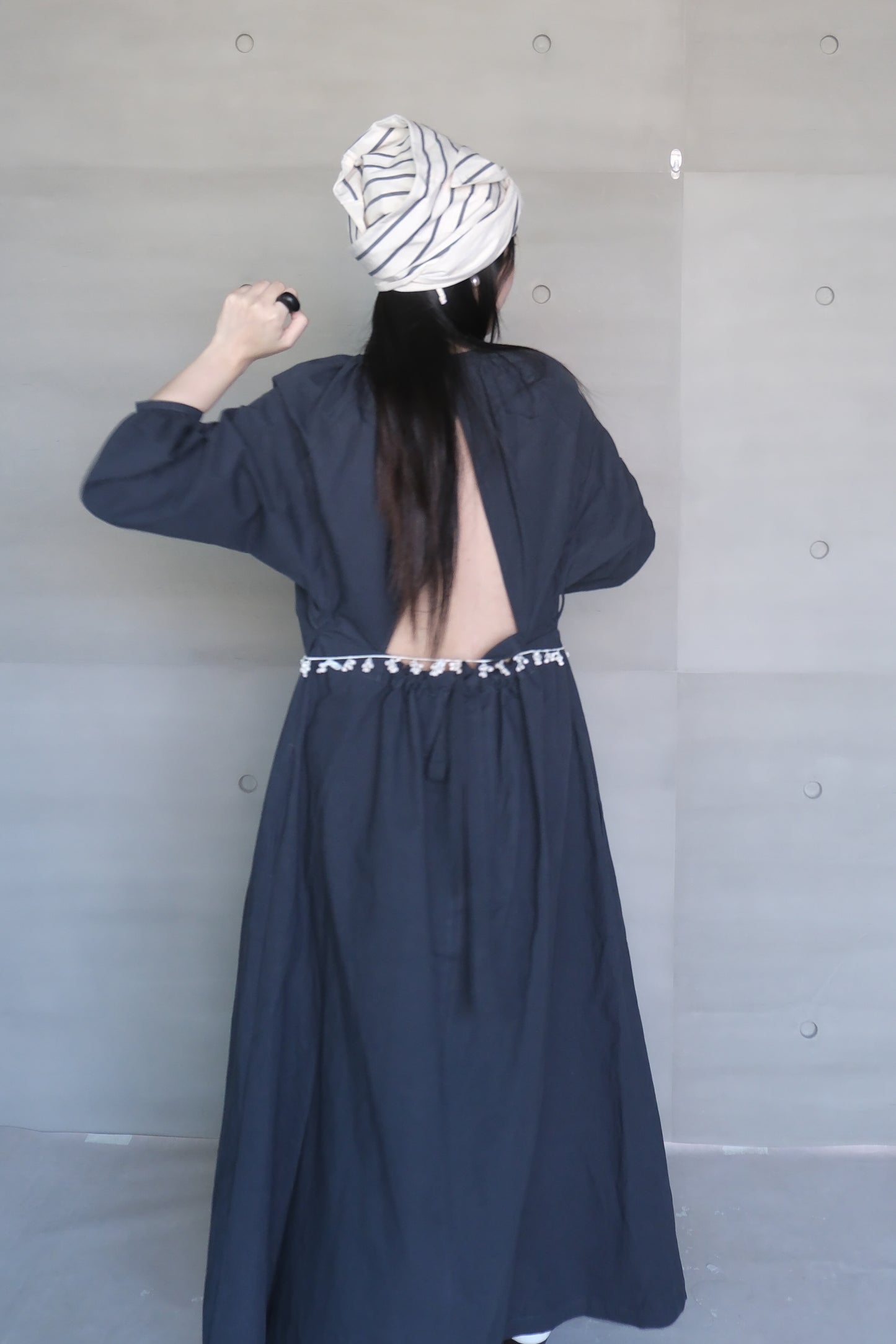 long-sleeve backless cotton-linen navy dress (pre-order)