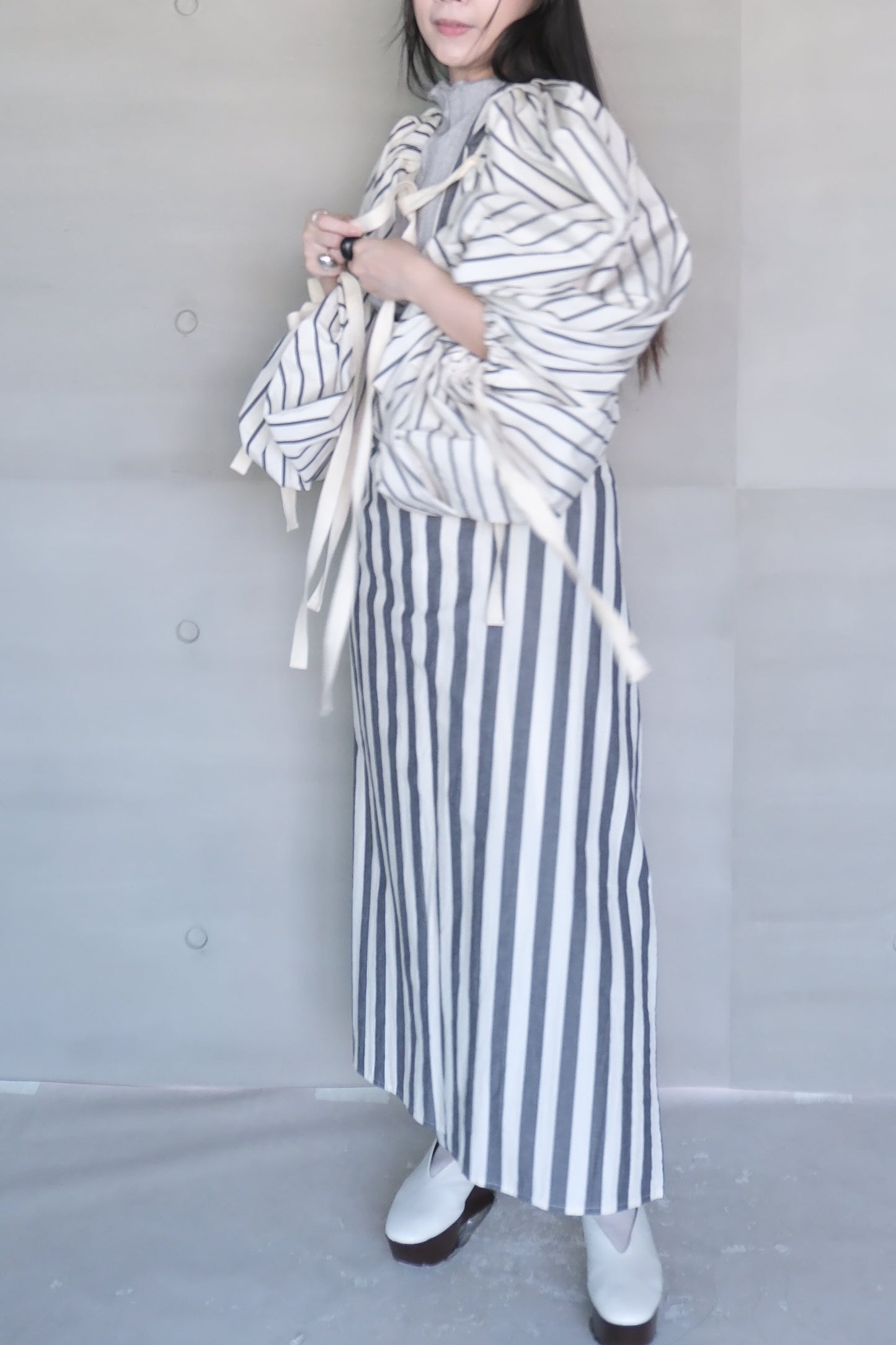 one shoulder linen-cotton wrapped skirt （in-stock)