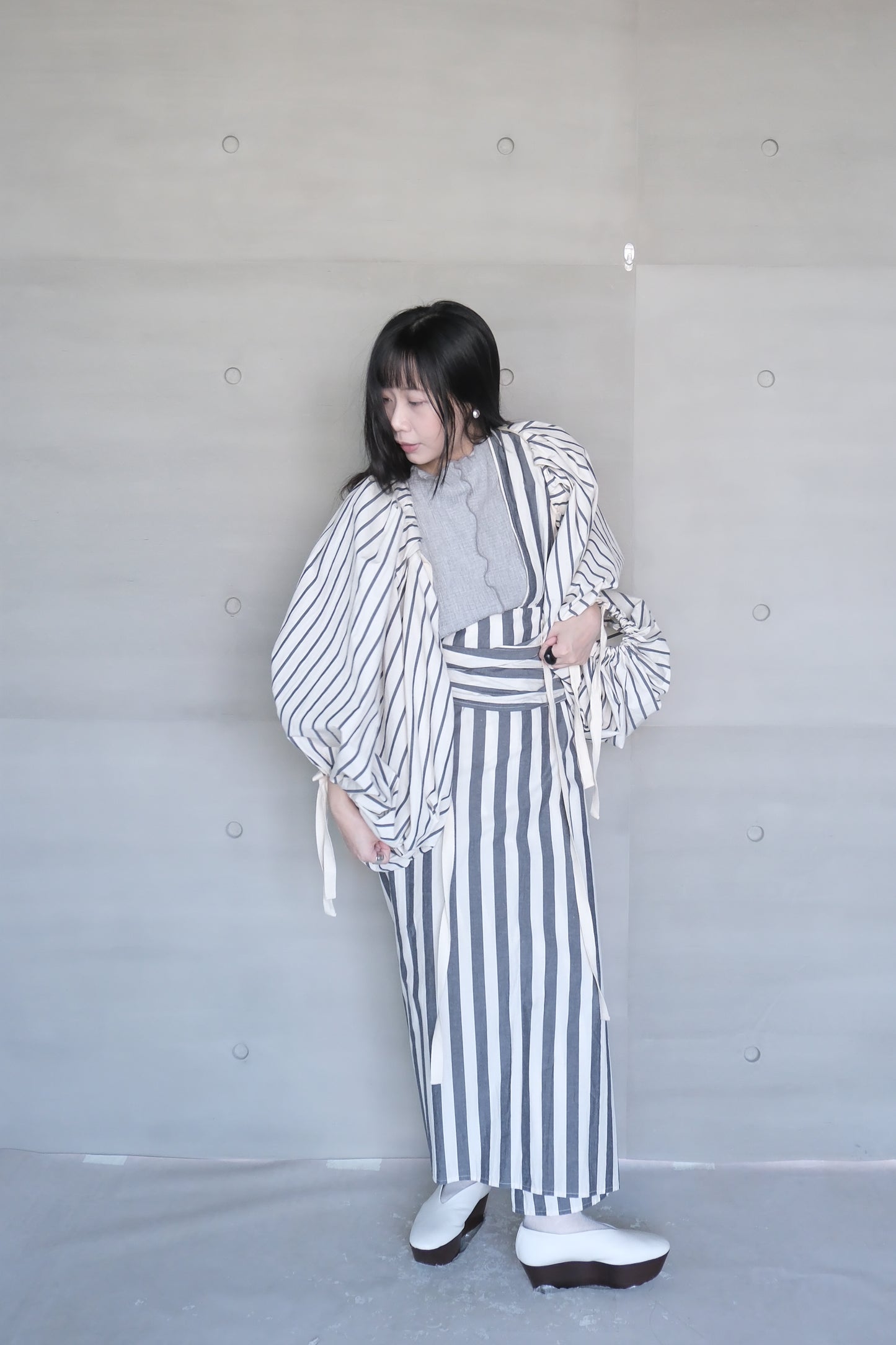 one shoulder linen-cotton wrapped skirt （in-stock)