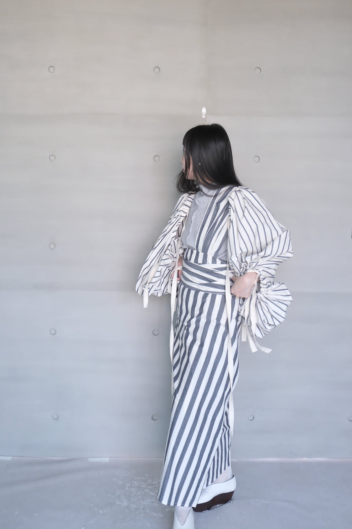 one shoulder linen-cotton wrapped skirt （in-stock)