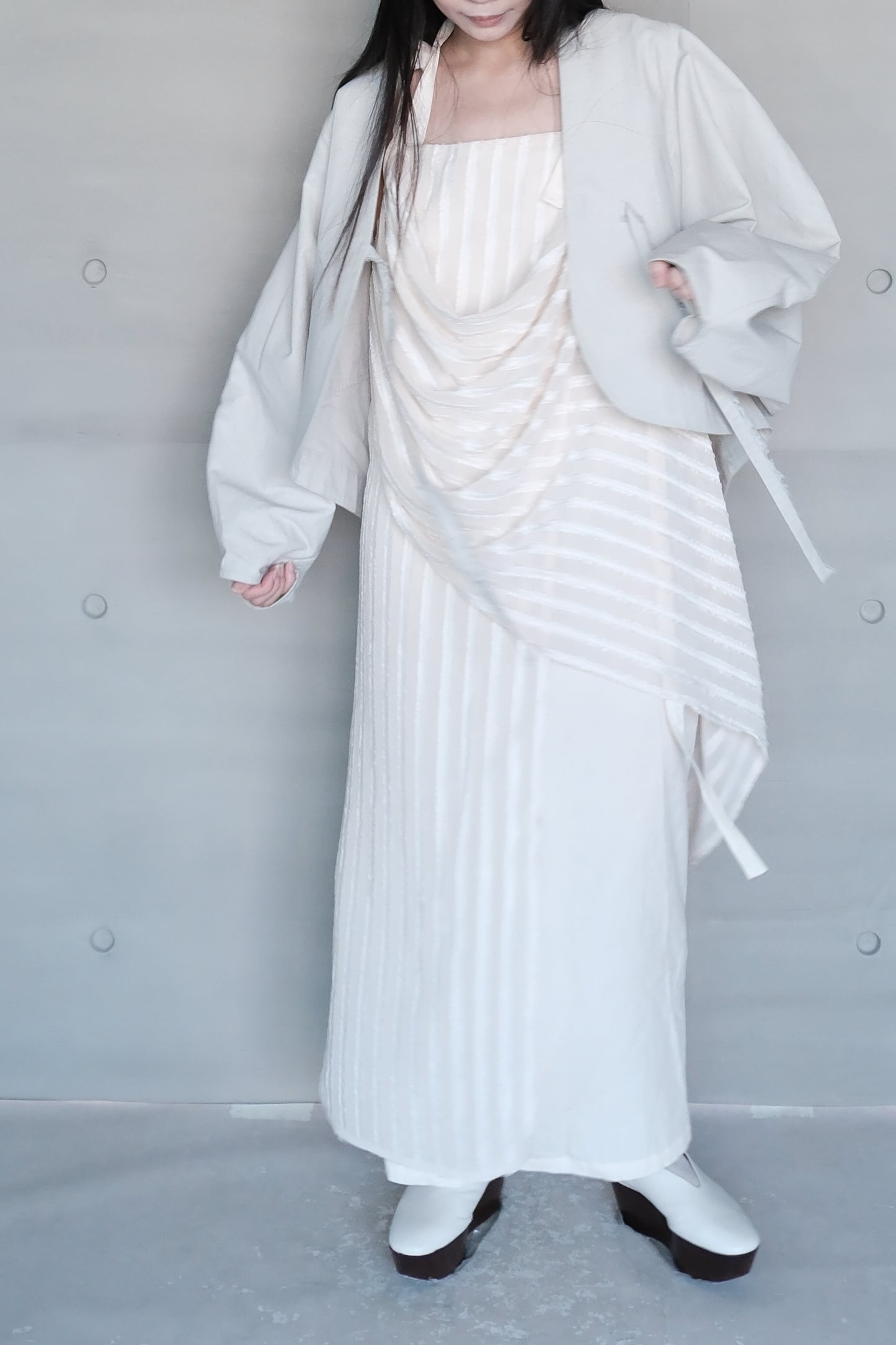 asymmetric striped halter dress（in-stock)