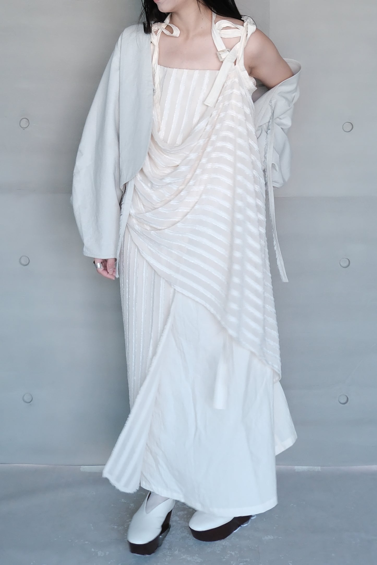 asymmetric striped halter dress（in-stock)