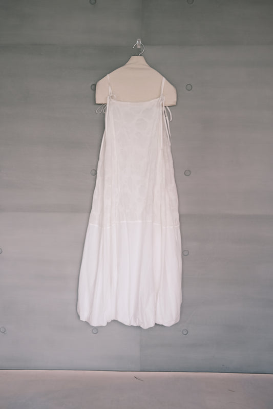 salt shrinking cloud strap dress (in-stock)