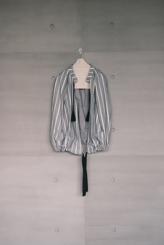 striped cape with tassel （pre-order)