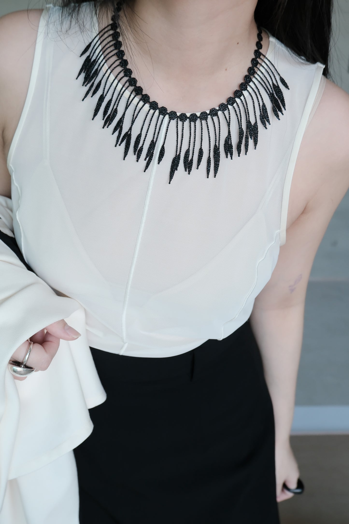 triple 000 刺繡植物項鍊 - black (in-stock)