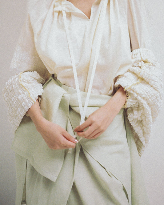 lace-trimmed lightweight cotton gathered blouse (pre-order)