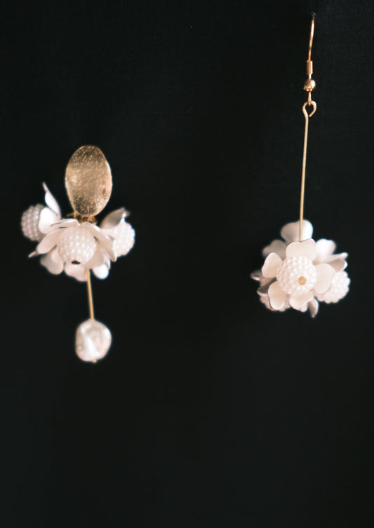 floral earring gold 002 (single)
