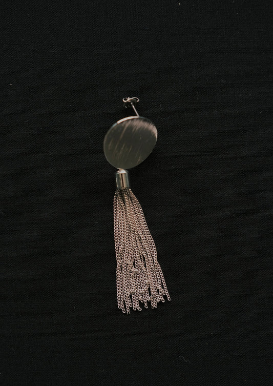 tassel earring 001 (single)